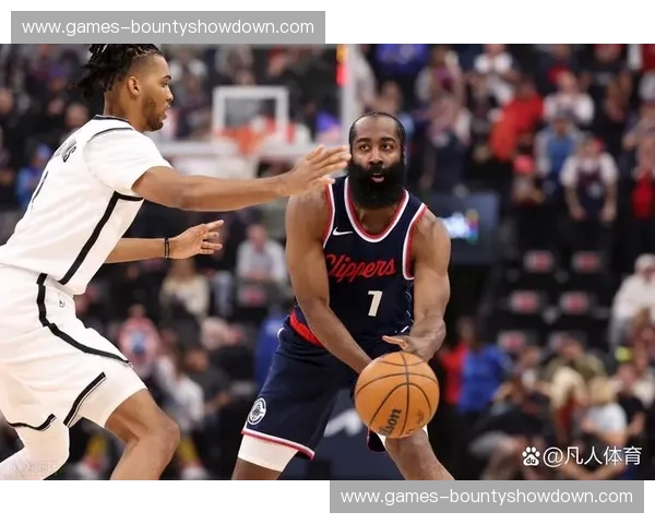 米切尔得分压力骤减专注进攻 哈登组织能力让骑士关键时刻更稳定