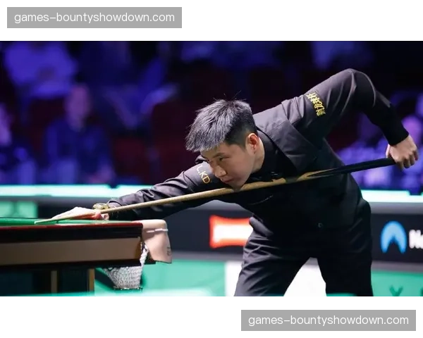 赵心童一石三鸟击球展现天赋想象力，但后续衔接失误暴露围球细腻度问题